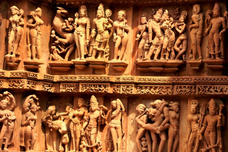 khajuraho temple sculptures