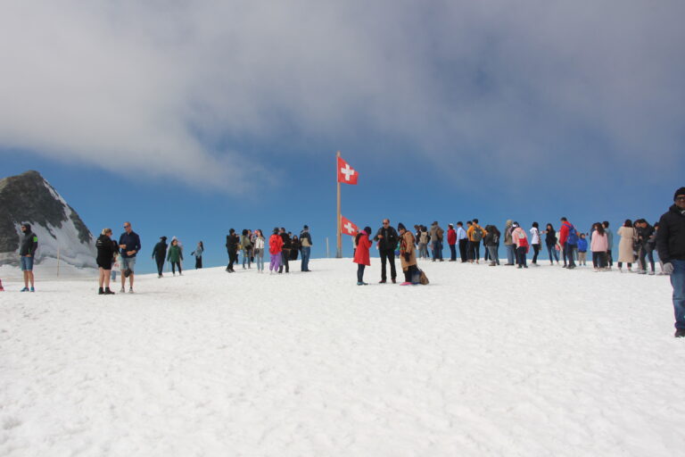 यूरोप की सबसे ऊंची चोटी युगफ़्राओ की यात्रा