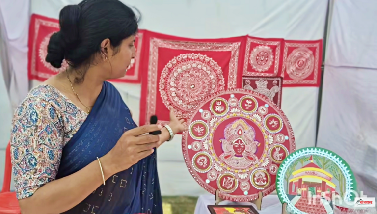 Yamini describing Aipan art of Uttarakhand