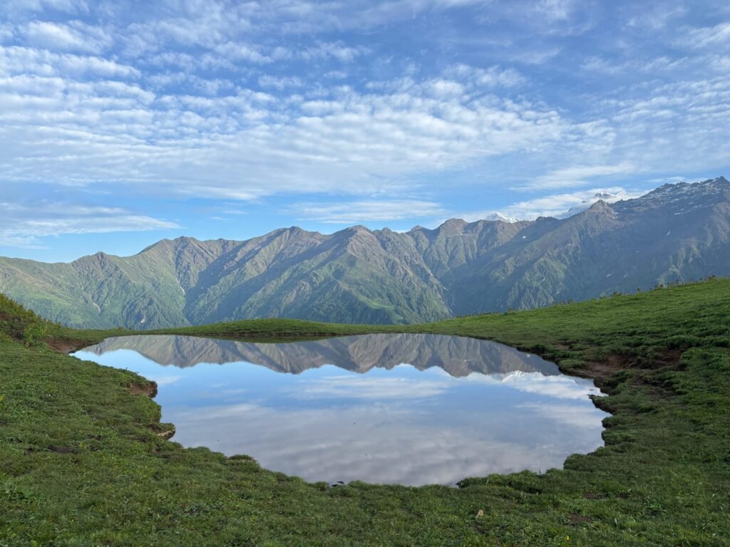 Madhyamaheshwar lake